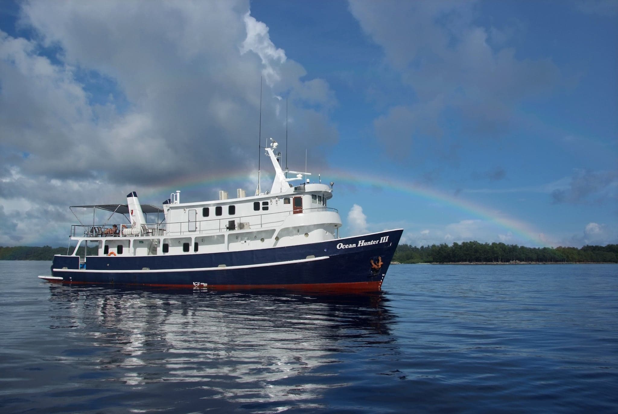 Ocean Hunter III is built for long-range comfort in Palau. Blue Corner, Ulong Channel, and Jellyfish Lake are just a few highlights in this biologically rich destination