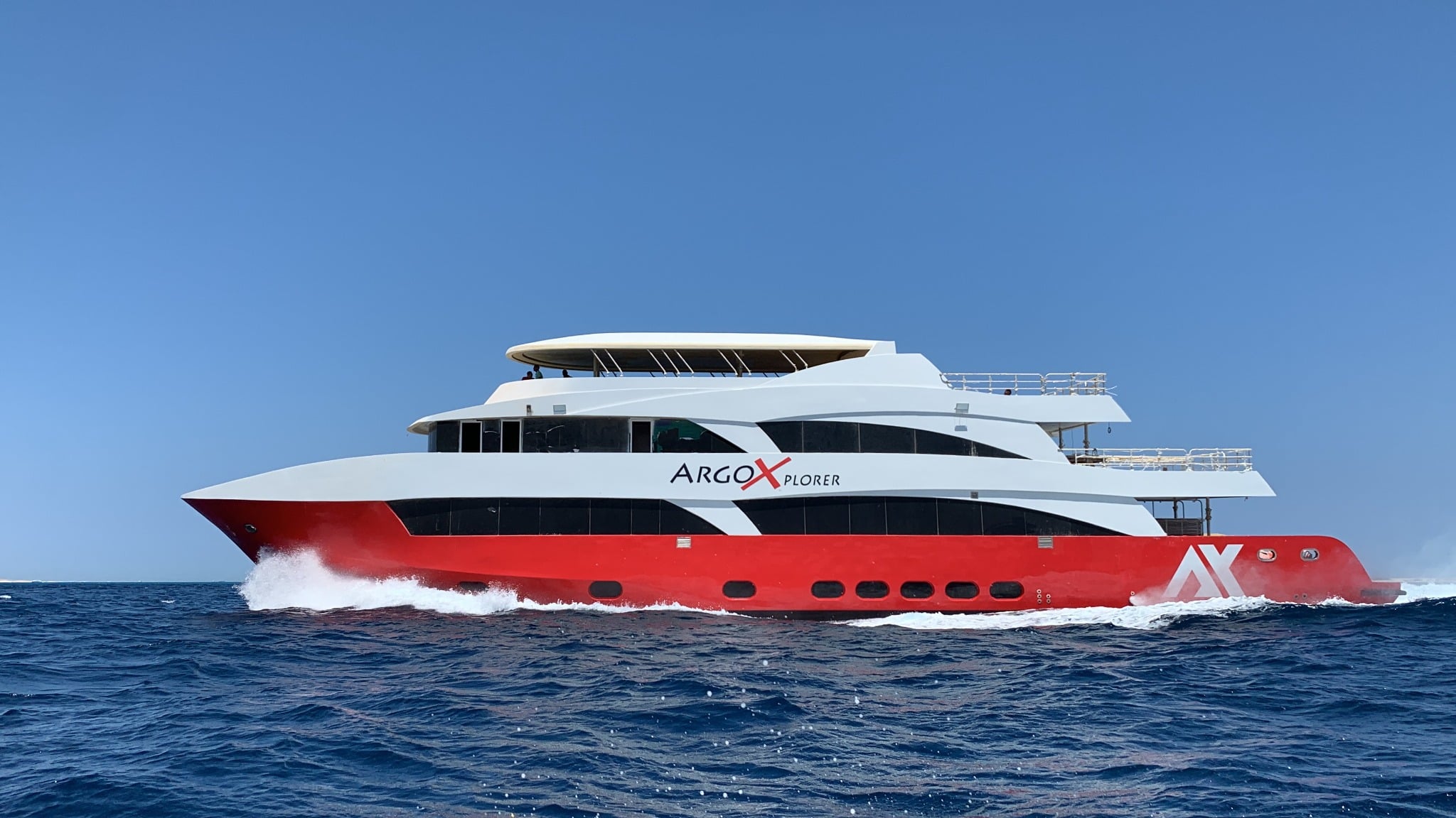 In Egypt’s northern Red Sea, the Argo liveaboard visits iconic sites like the SS Thistlegorm and the wrecks of Abu Nuhas, offering wreck diving with vibrant marine life