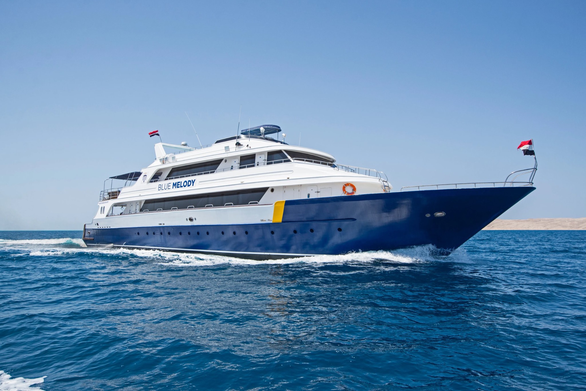 Blue Melody cruises Egypt’s southern Red Sea circuit, including Elphinstone, Daedalus, and the Brothers. Perfect for divers chasing sharks, walls, and wrecks in one trip