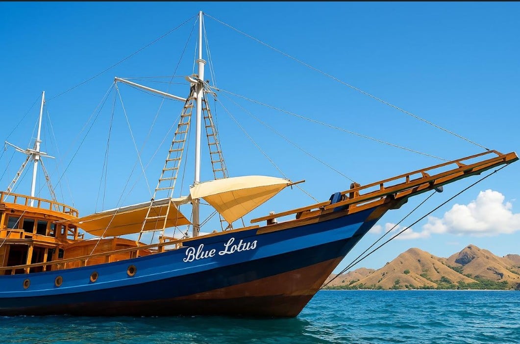 Blue Lotus is a traditional Indonesian Phinisi liveaboard built for diving Komodo National Park. This 12-guest yacht offers small-group diving, local guides, and sustainable dive cruises in Indonesia