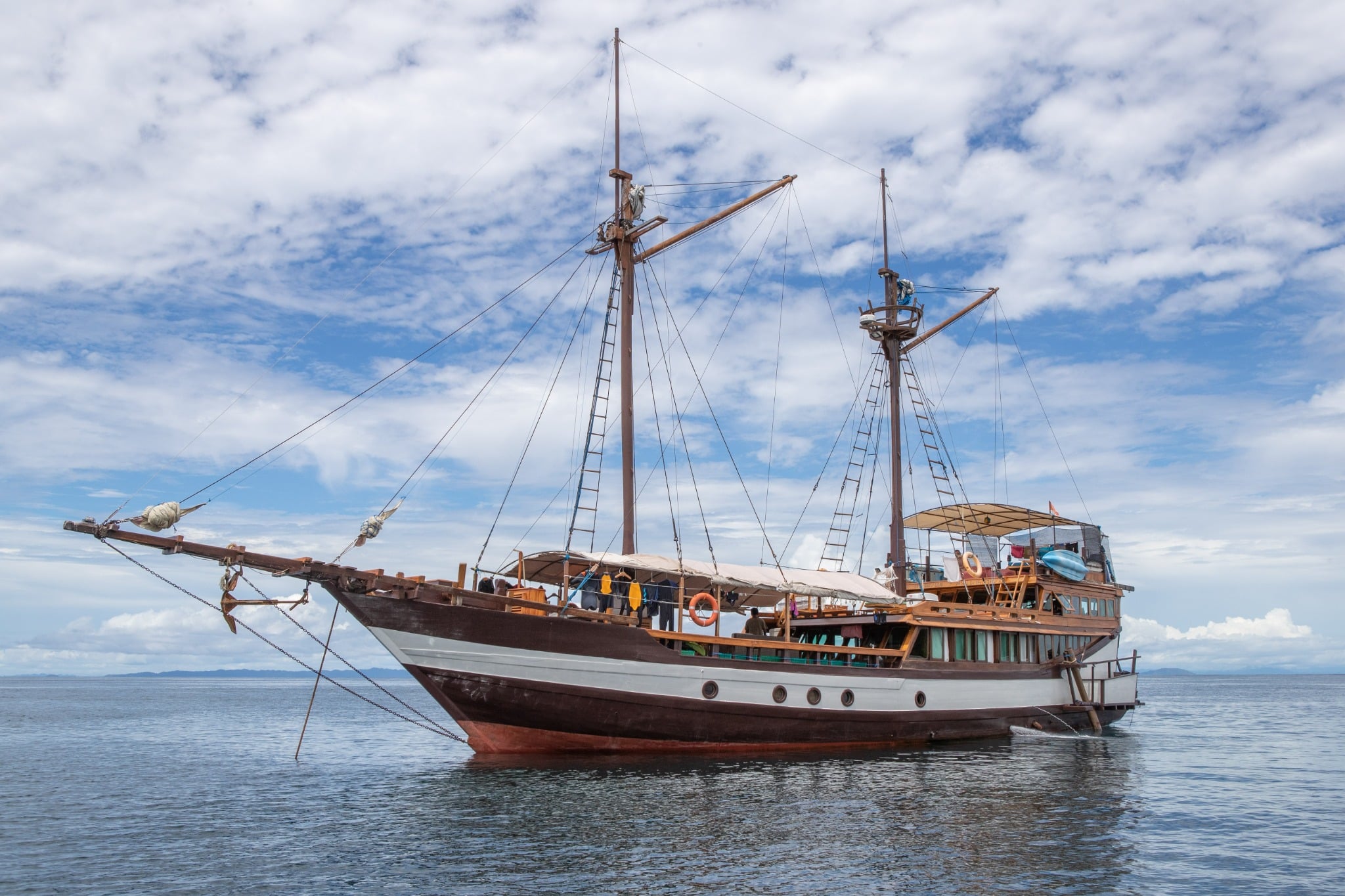 The Wellenreng liveaboard blends the spirit of Indonesian wooden boatbuilding with the intimacy of small-group exploration. This 25-metre Phinisi carries only three guest cabins, allowing ...