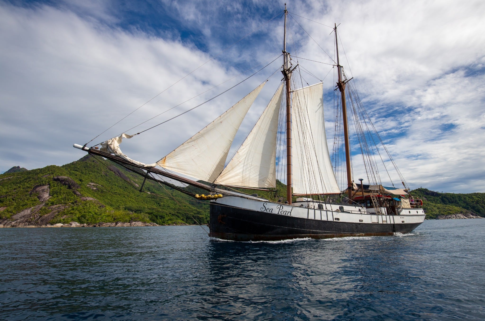 A traditional Dutch schooner, Sea Pearl offers week-long island-hopping dive safaris in the Seychelles, visiting coral-covered wrecks, reef slopes, and granite boulders buzzing with fish
